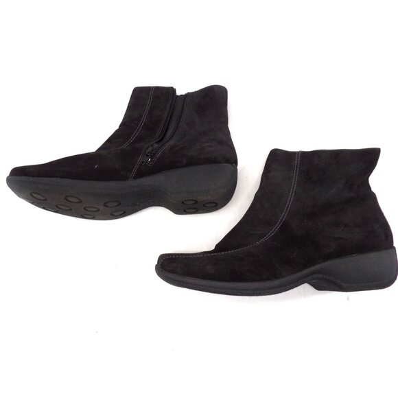 Clark's Black Suede Ankle Boot with Zipper 10W New - Picture 2 of 7